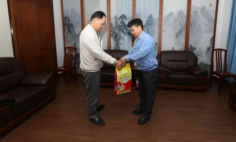 海南省总工会到博天堂开展新春慰问2.jpg