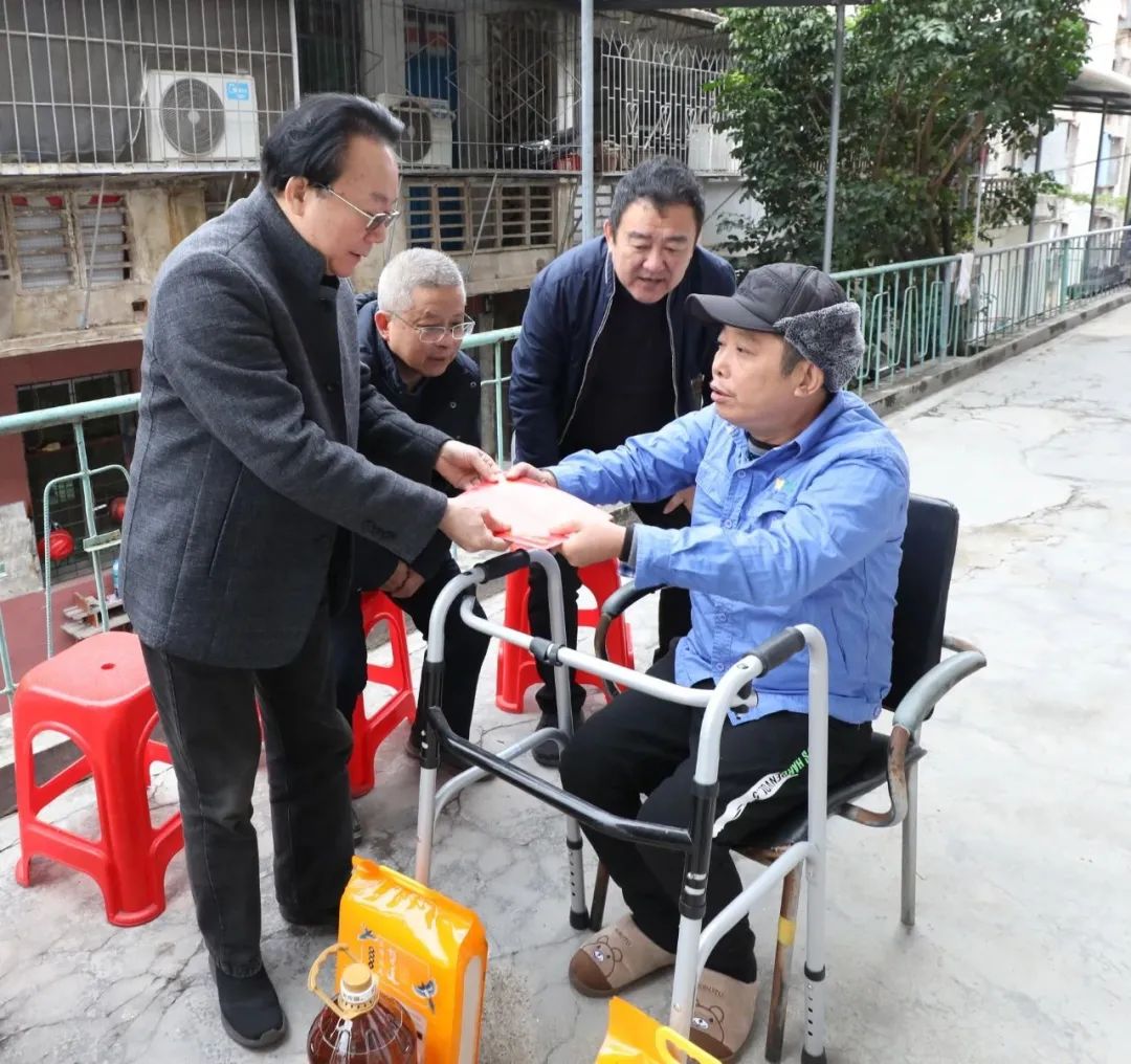 海南省国资委党委副书记王有福到博天堂开展新春慰问暨专项调研1.jpg