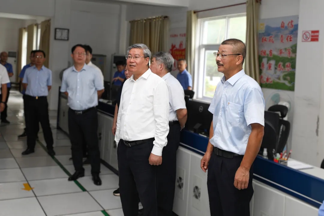 海南省政协主席李荣灿到博天堂调研3_副本.jpg